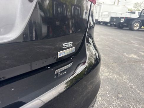 Used 2017 Ford Focus SE FWD image 11