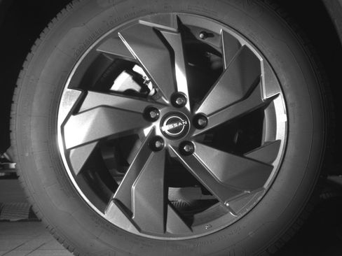 Used 2025 Nissan Rogue SV FWD image 15