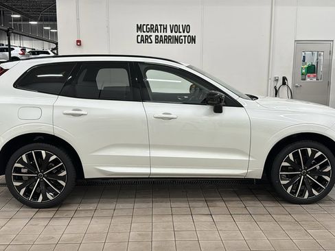 New 2026 Volvo XC60 B5 Ultra w/ Protection Package Premier AWD/4WD image 4