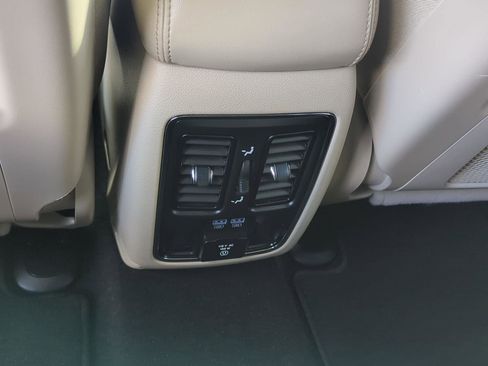 Used 2021 Jeep Grand Cherokee Limited w/ Trailer Tow Group IV image 13