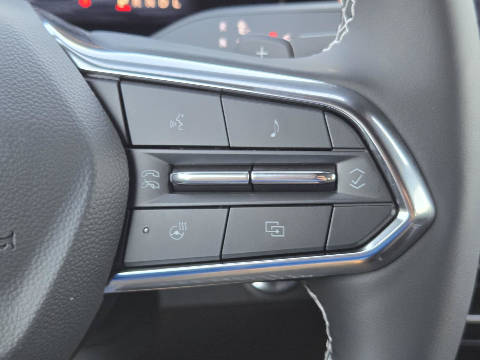 New 2027 Chevrolet Traverse LT w/ Driver Confidence Package FWD image 23