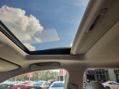 Used 2013 Lexus RX 350 FWD w/ Navigation Pkg image 17
