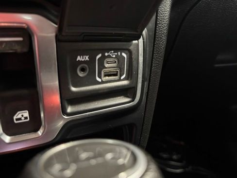 Used 2019 Jeep Wrangler Sport w/ Quick Order Package 24S AWD/4WD image 25