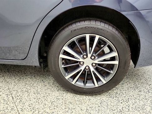 Used 2016 Toyota Corolla LE FWD image 9