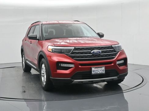 Certified 2023 Ford Explorer XLT w/ Equipment Group 202A image 57