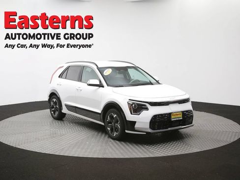 Used 2023 Kia Niro Wind w/ Wind Preserve Package FWD image 49