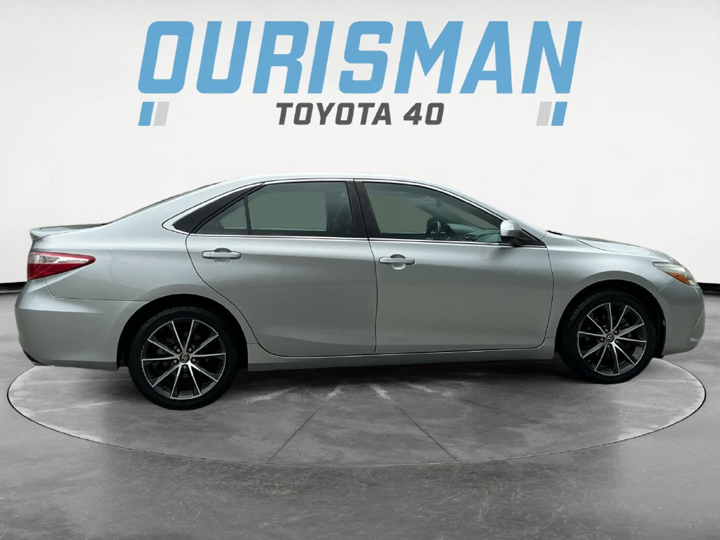 Used 2017 Toyota Camry XSE w/ Moonroof Package FWD image 8