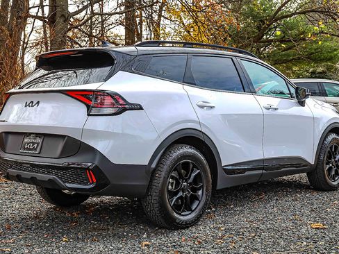 Certified 2025 Kia Sportage X-Pro image 6
