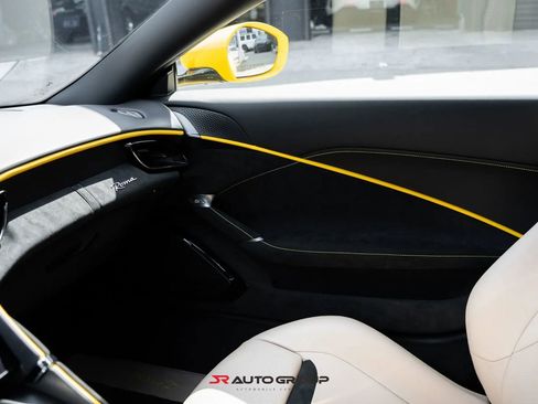 Used 2022 Ferrari Roma image 20