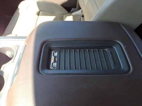 Used 2017 GMC Sierra 3500 SLT w/ Duramax Plus Package image 15