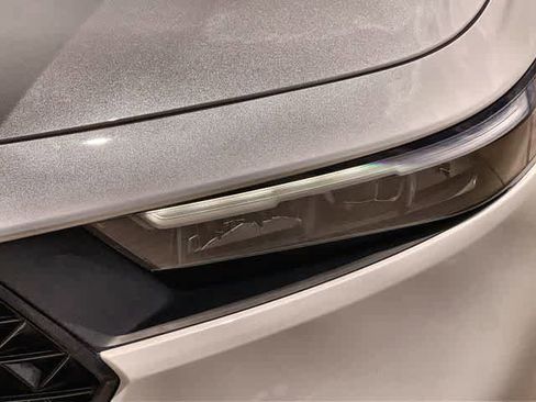 Used 2025 Honda Accord SE image 24