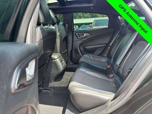 Used 2015 Chrysler 200 S w/ Navigation & Sound Group I FWD image 27