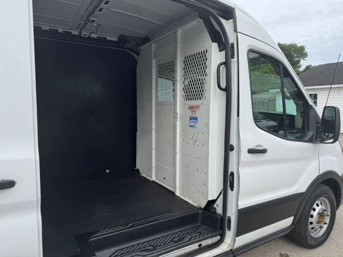 Used 2020 Ford Transit 250 Medium Roof AWD w/ Load Area Protection Package image 30