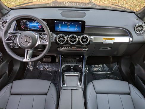 New 2026 Mercedes-Benz GLB 250 image 30