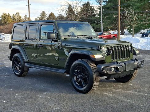 Certified 2022 Jeep Wrangler Unlimited Sahara image 3