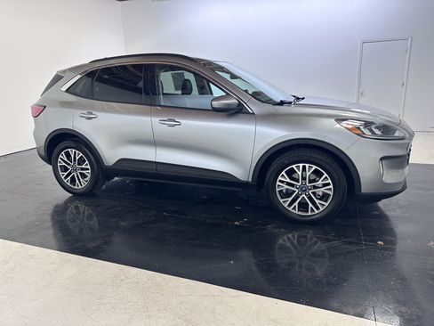 Used 2021 Ford Escape SEL image 15