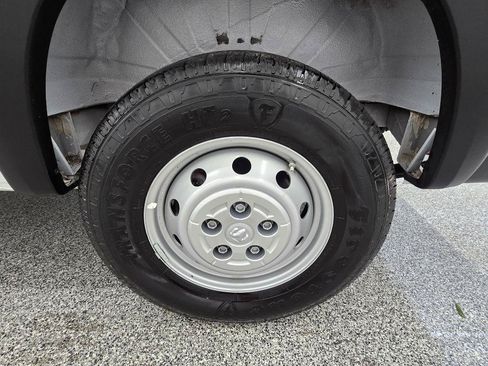 Used 2023 RAM ProMaster 2500 FWD image 28
