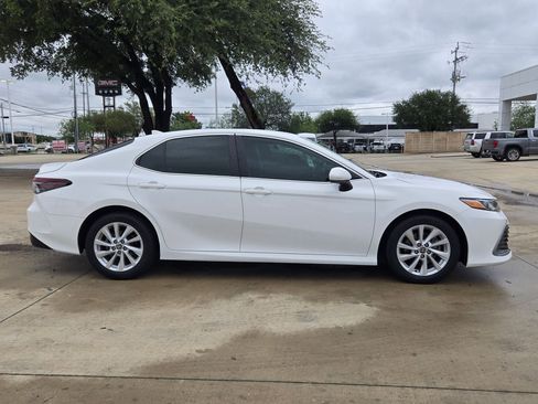 Used 2023 Toyota Camry LE FWD image 8