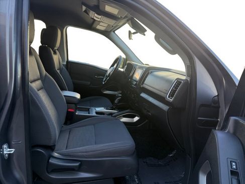 Used 2024 Nissan Frontier SV w/ SV Convenience Package AWD/4WD image 12