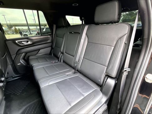 Used 2024 Chevrolet Tahoe LT w/ Luxury Package RWD image 19