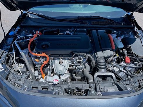 Used 2025 Honda Civic Sport image 29