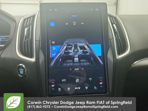 Used 2024 Ford Edge Titanium image 18