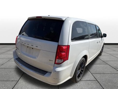 Used 2020 Dodge Grand Caravan GT image 4