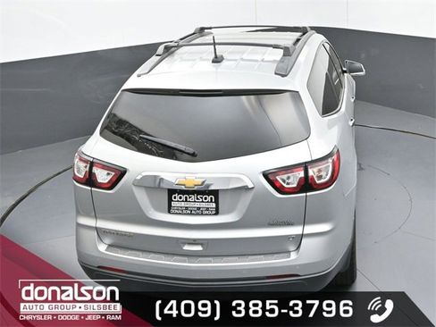 Used 2017 Chevrolet Traverse LT w/ Style and Technology Package image 20
