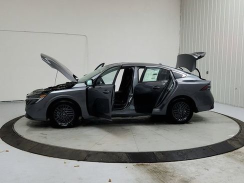 New 2026 Nissan Sentra SV w/ SV Convenience Package image 12