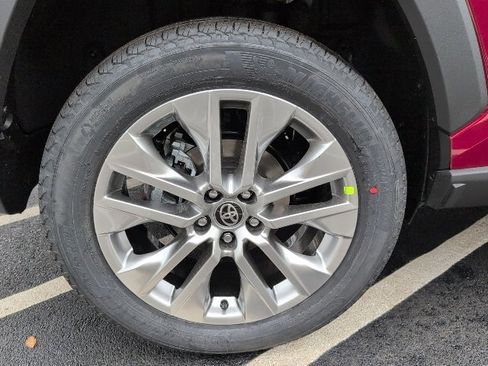 New 2025 Toyota RAV4 XLE Premium image 6