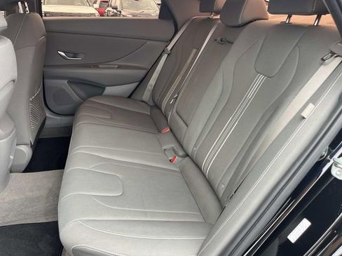 Certified 2024 Hyundai Elantra SEL w/ Convenience Package FWD image 18