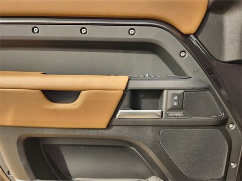 New 2026 Land Rover Defender 110 X-Dynamic SE image 16