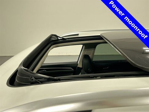 Certified 2023 Volkswagen Atlas SEL Premium image 8