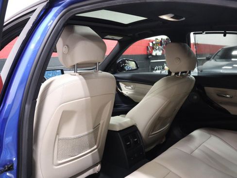 Used 2015 BMW 328i xDrive Sedan AWD/4WD image 39
