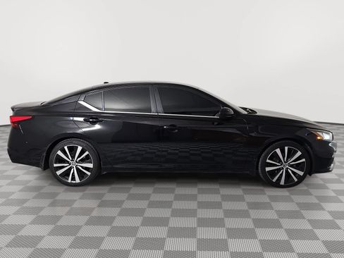 Used 2020 Nissan Altima 2.5 SR FWD image 9
