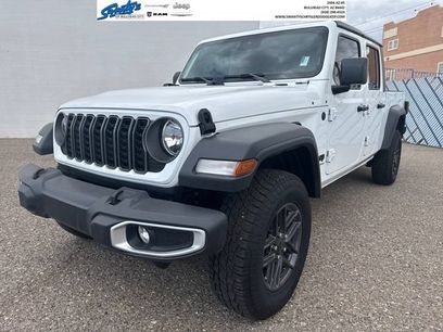 Used 2025 Jeep Gladiator Sport