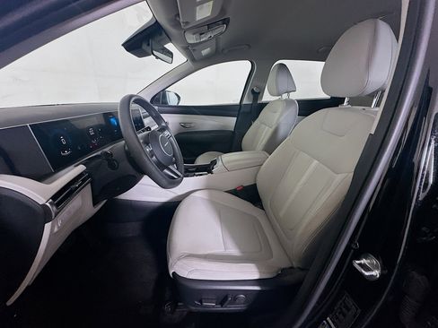 Used 2025 Hyundai Tucson SEL FWD image 13