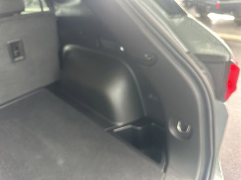 Used 2025 Chevrolet Blazer LT FWD image 16