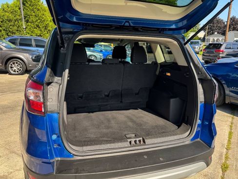 Used 2017 Ford Escape SE AWD/4WD image 15