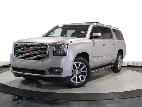Used 2020 GMC Yukon XL Denali w/ Open Road Package AWD/4WD image 1