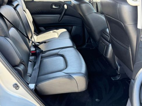 Used 2024 Nissan Armada SV image 23