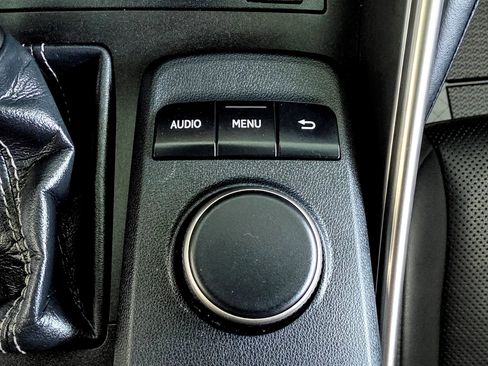 Used 2017 Lexus IS 200t w/ Premium Package RWD image 28