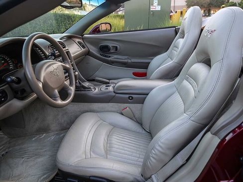 Used 2003 Chevrolet Corvette Convertible w/ Preferred Equipment Group1 image 28