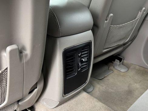 Used 2011 Dodge Durango Express w/ Popular Equipment Group image 24