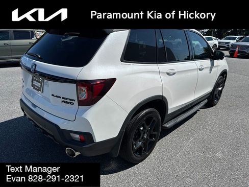 Used 2024 Honda Passport Black Edition image 7