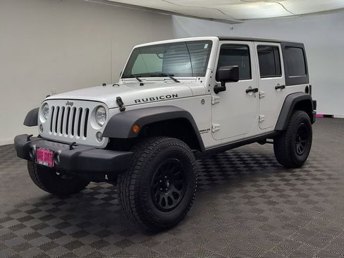 Used 2014 Jeep Wrangler Unlimited Rubicon w/ Connectivity Group AWD/4WD image 1