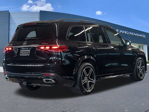Used 2024 Mercedes-Benz GLS 450 4MATIC image 4