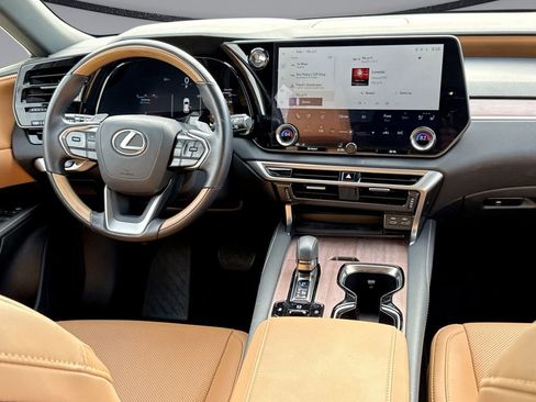 Used 2025 Lexus RX 350 Premium w/ Accessory Package (Z1) FWD image 19
