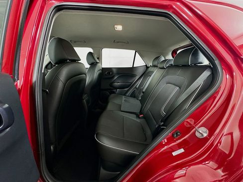 Certified 2023 Hyundai Venue Limited w/ Cargo Package image 25