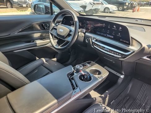 Certified 2024 Cadillac Lyriq Sport w/ LPO, Floor Liner Package AWD/4WD image 33